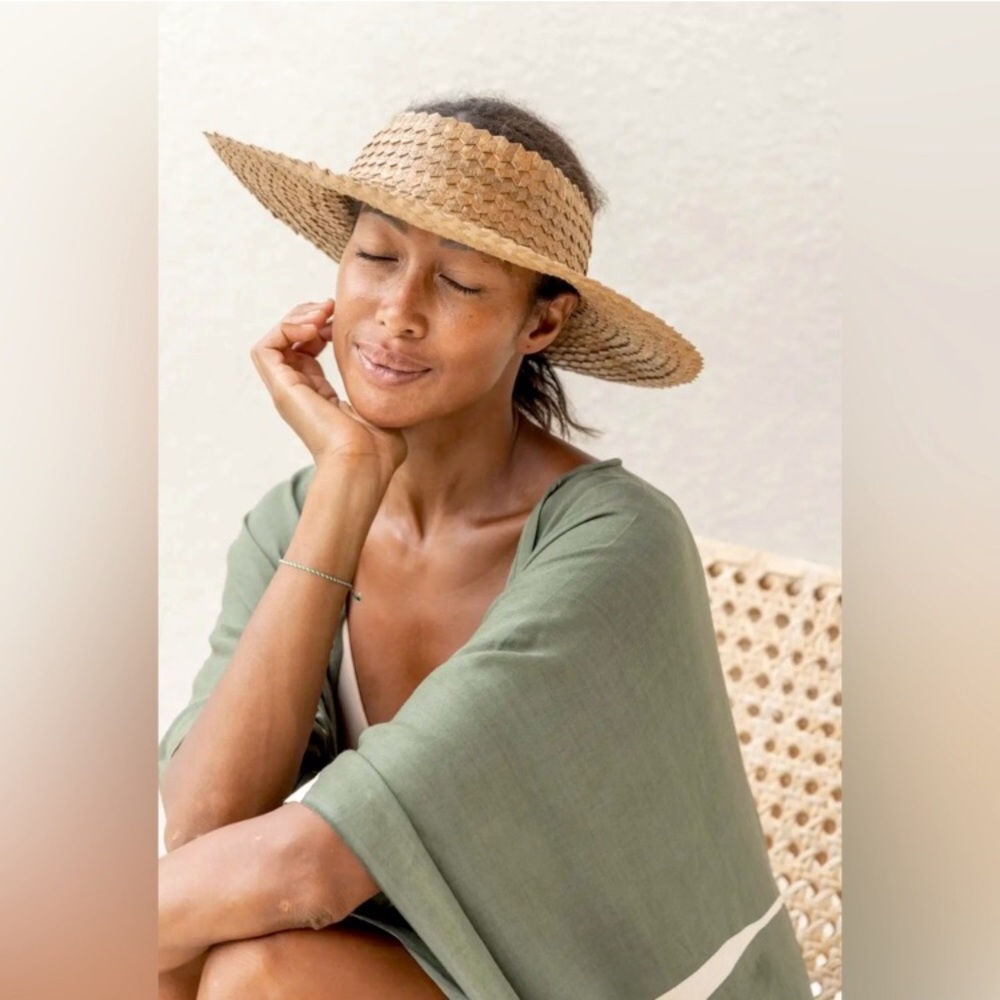 NWT -Holiday Sun Hat